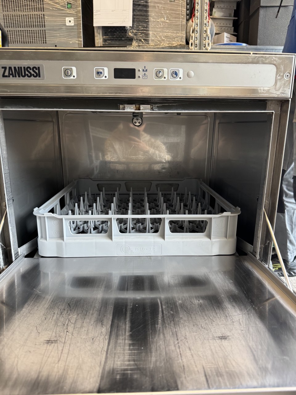 LAVASTOVIGLIE ZANUSSI PROFESSIONALE